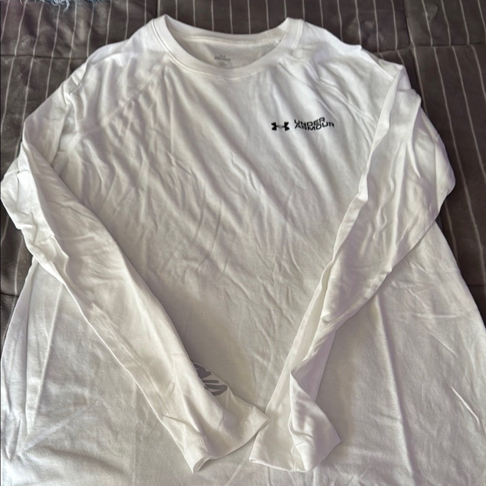Under Armour White Long Sleeve Tee for Versatile Wear